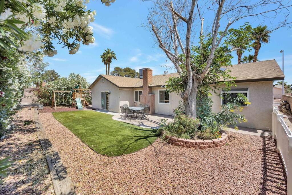 Centrally Located Spacious Vacation Hom 13 M Strip Las Vegas Exterior photo